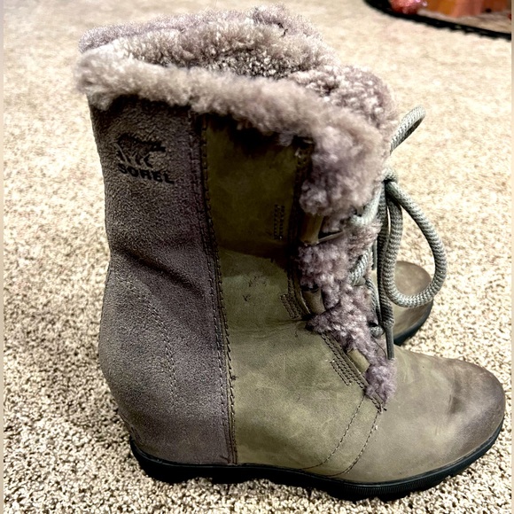 Sorel Women’s Joan of Arc Wedge Boots - Picture 4 of 4
